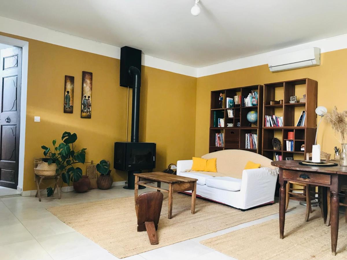 Ferme St Pierre 2 Suites Avec Repas, Piscine, Clim, Cheminee Ou Baignoire Spa Chabeuil Exterior foto